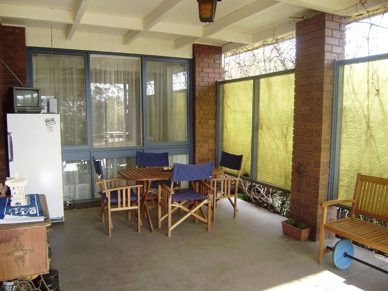 2 Hakea Street, Strathdale VIC 3550