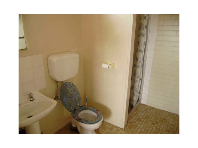 2/3 Weatherall Street, California Gully VIC 3556