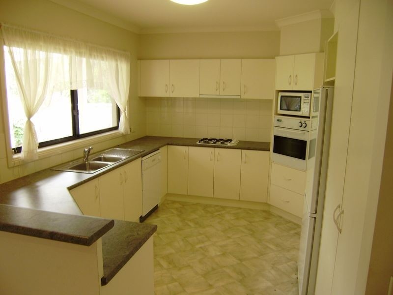 3 Birch Grove, Strathdale VIC 3550