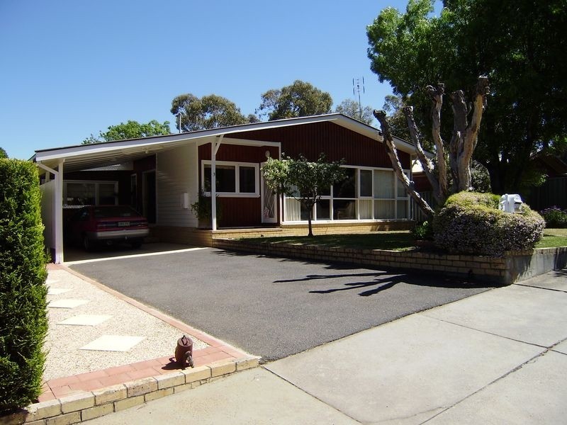3 Holland Court, Kennington VIC 3550
