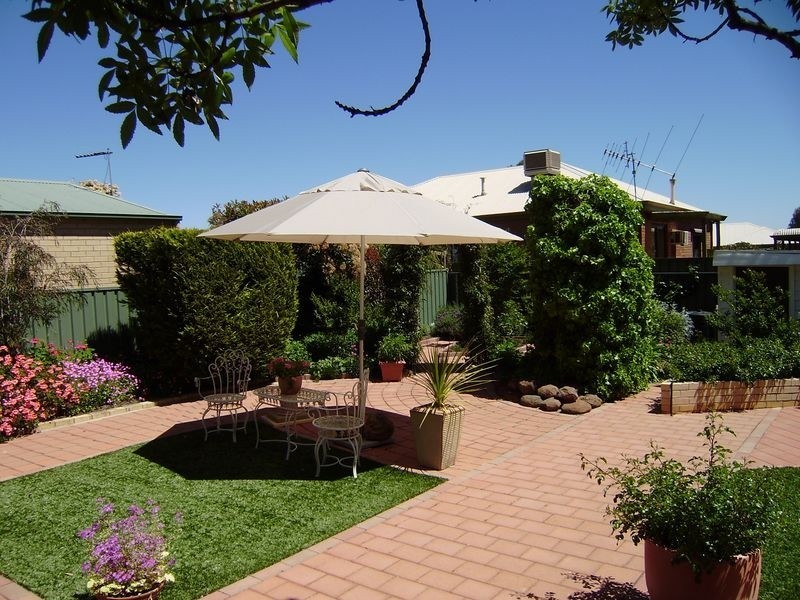 3 Holland Court, Kennington VIC 3550