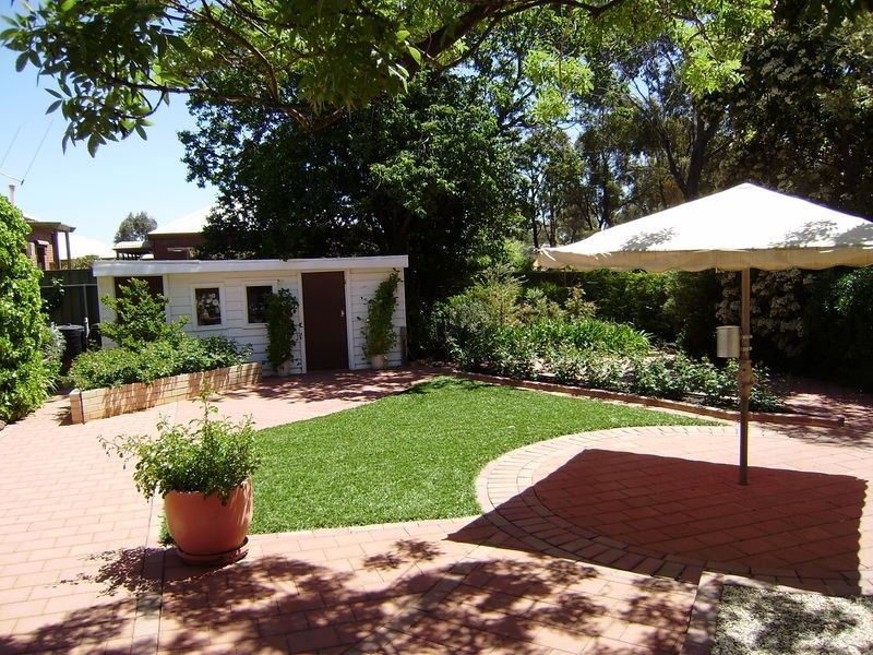 3 Holland Court, Kennington VIC 3550