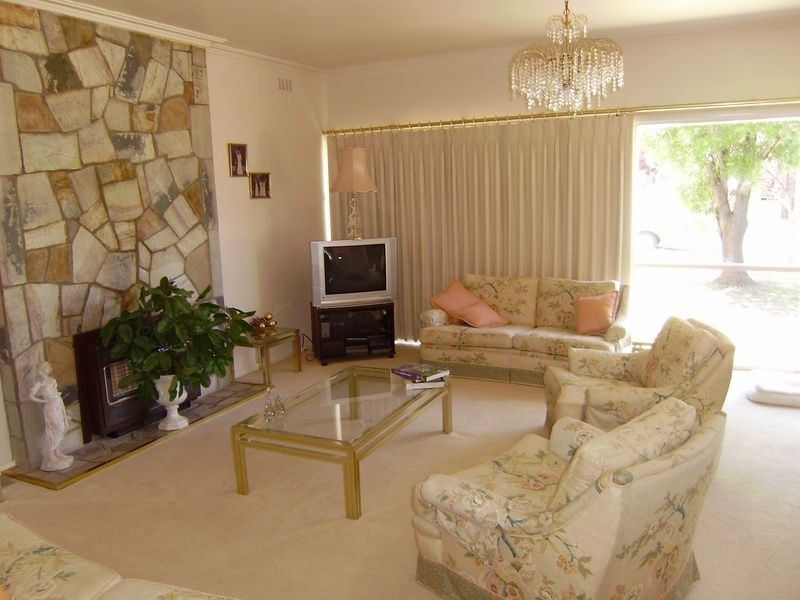 3 Holland Court, Kennington VIC 3550