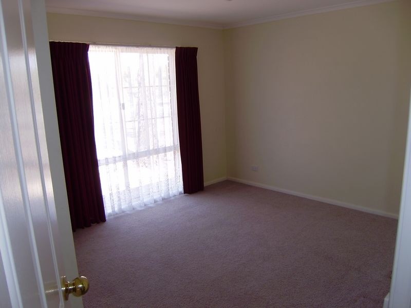 100 Burgoyne Street, Huntly VIC 3551