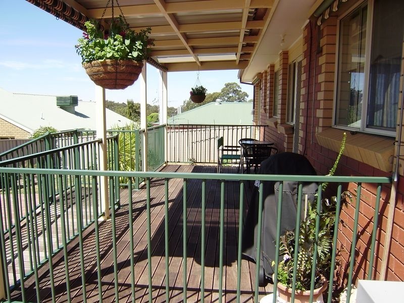 1/1 Maxwell Street, Golden Square VIC 3555