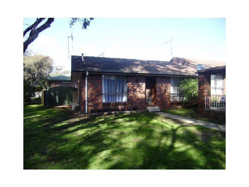 2/6 Cockerall Court, Strathdale VIC 3550