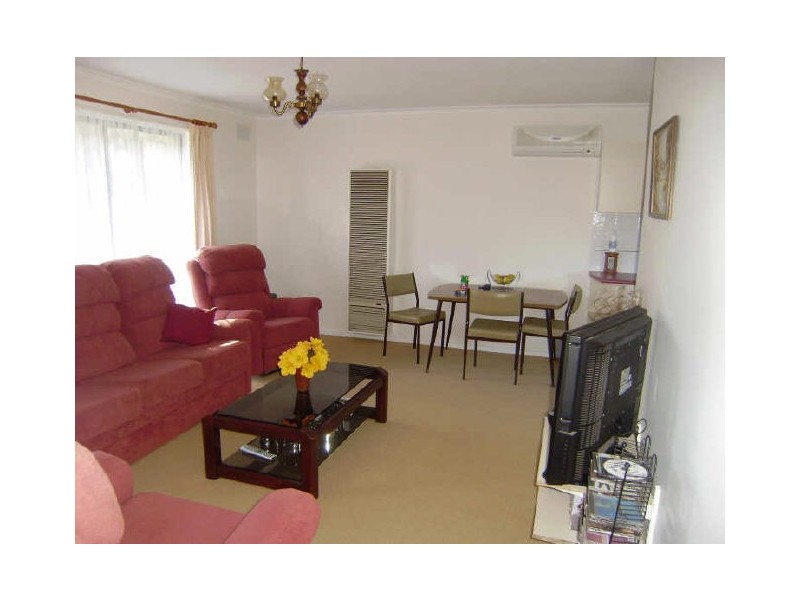 2/6 Cockerall Court, Strathdale VIC 3550