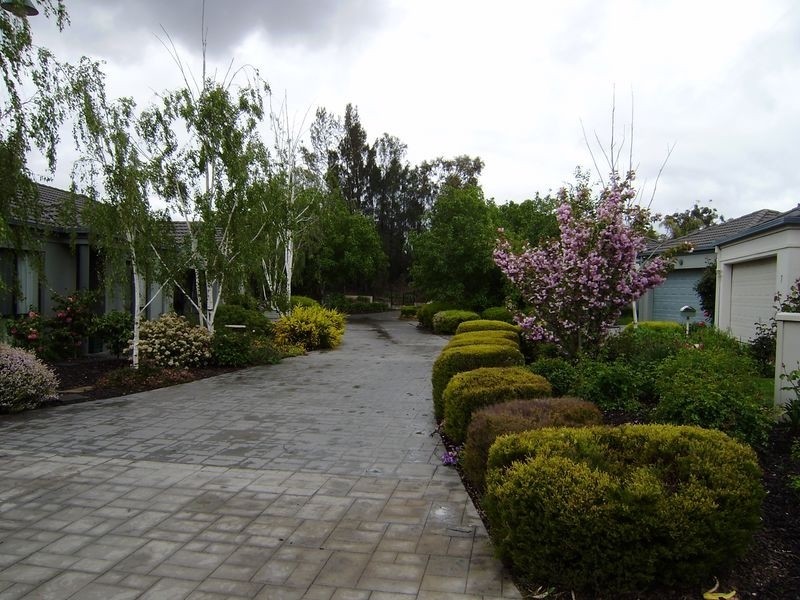 3 Birch Grove, Strathdale VIC 3550