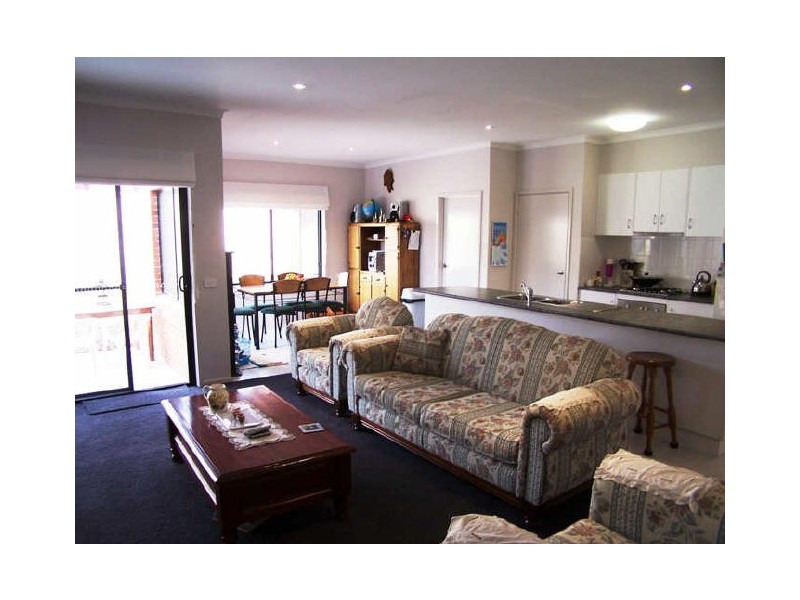 2/45 A Butcher Street, Strathdale VIC 3550