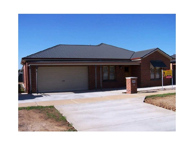 38 Goynes Road, Epsom VIC 3551