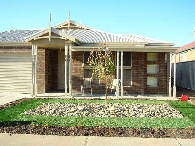 19 Greenview Circuit, Epsom VIC 3551