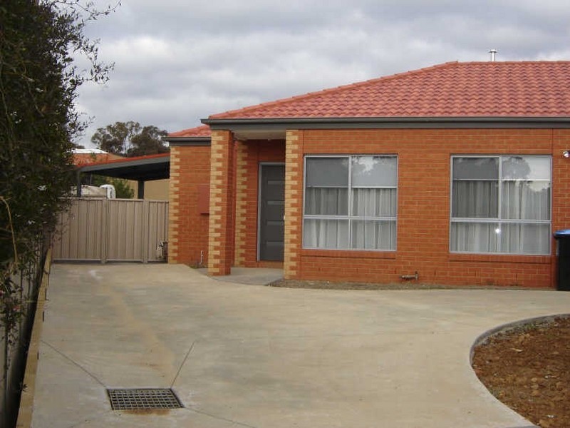 15A Bluegum Drive, Strathdale VIC 3550