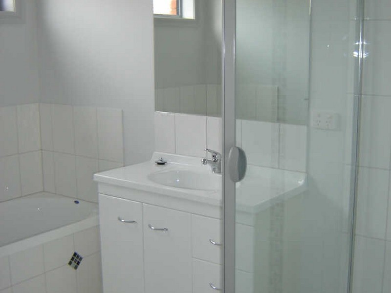 15A Bluegum Drive, Strathdale VIC 3550