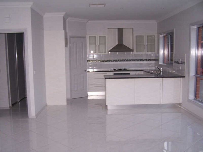 15A Bluegum Drive, Strathdale VIC 3550