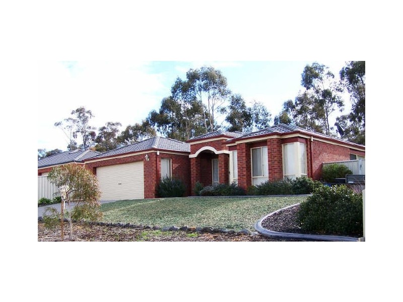 21 Arthurs Cres, Strathfieldsaye VIC 3551