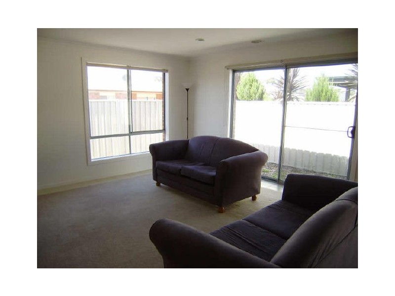 6 Manna Gum Drive, Epsom VIC 3551