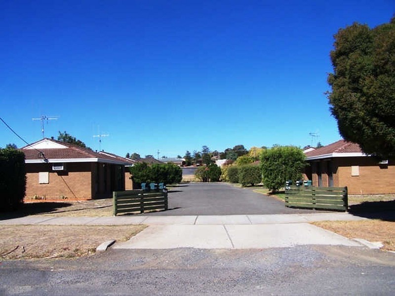 1/129 Havlin Street East, Flora Hill VIC 3550
