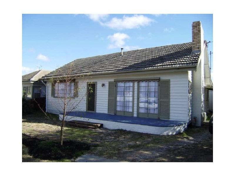 12 Gordon Street, Kangaroo Flat VIC 3555