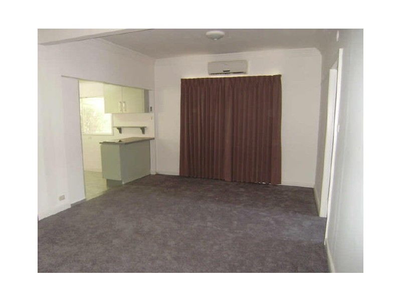 12 Gordon Street, Kangaroo Flat VIC 3555