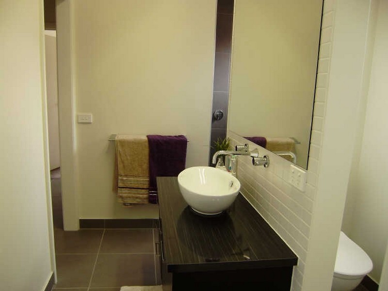 1/108 Neale Street, Flora Hill VIC 3550