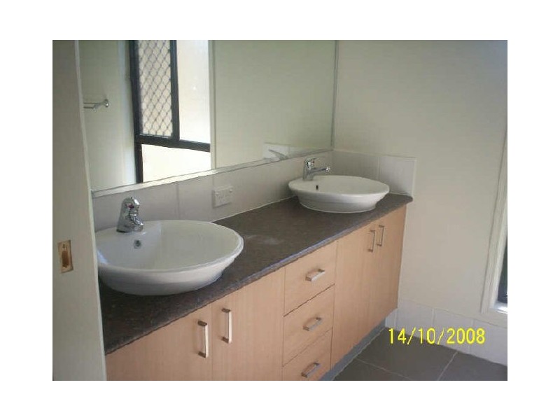 Flinders View QLD 4305