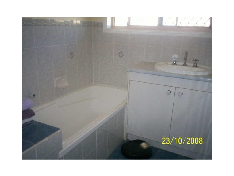 Crestmead QLD 4132