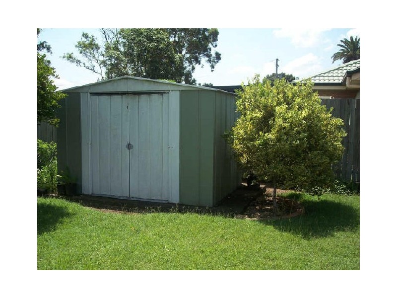 10 Lansdown Rd, Waterford West QLD 4133