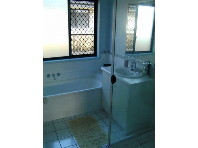 Crestmead QLD 4132