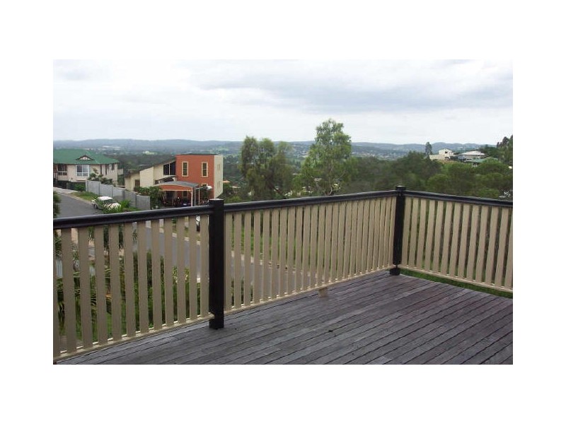 Edens Landing QLD 4207