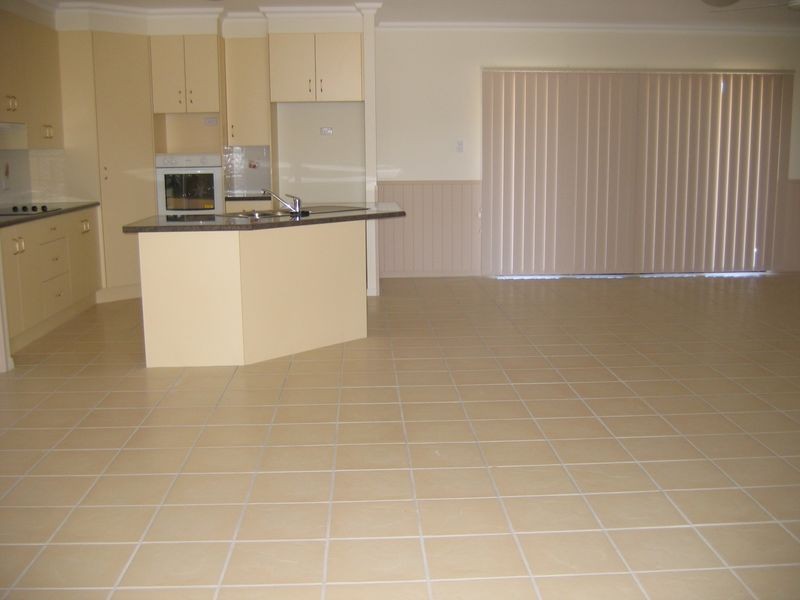 12 Dianella Circuit, Cooloola Cove QLD 4580