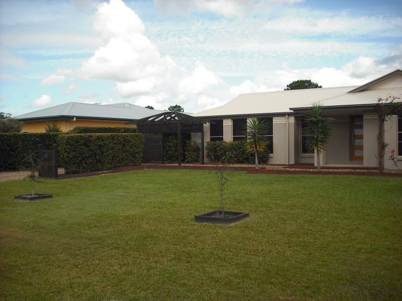 24 Kanimbla Avenue, Cooloola Cove QLD 4580