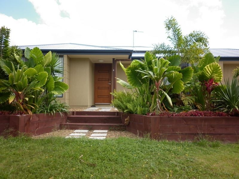 8 Creekside Esplanade, Cooloola Cove QLD 4580