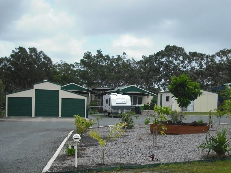 18 Queen Elizabeth Drive, Cooloola Cove QLD 4580