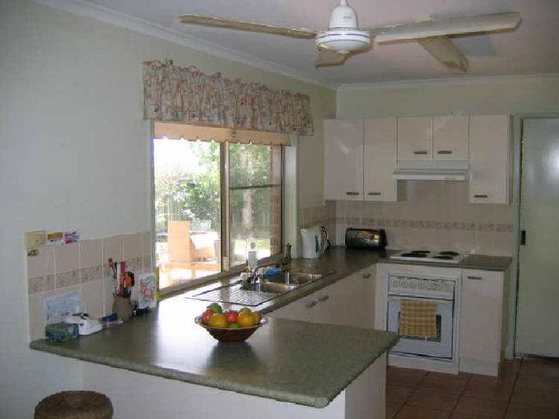 4 Orchid Court, Tin Can Bay QLD 4580