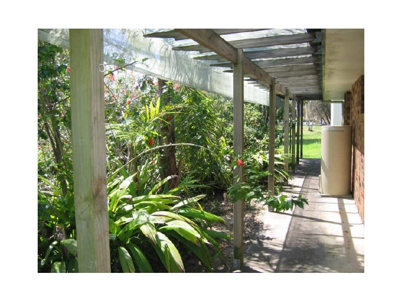 2 Essex Court, Cooloola Cove QLD 4580
