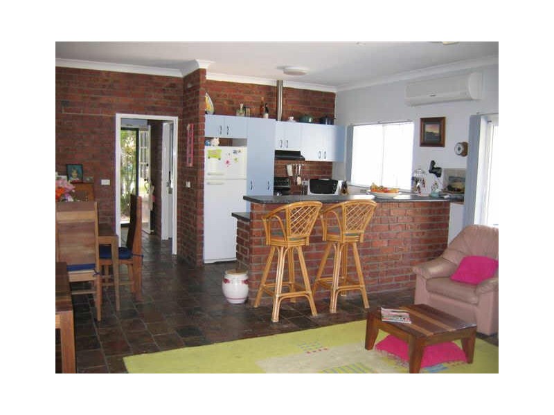 4 Essex Court, Cooloola Cove QLD 4580