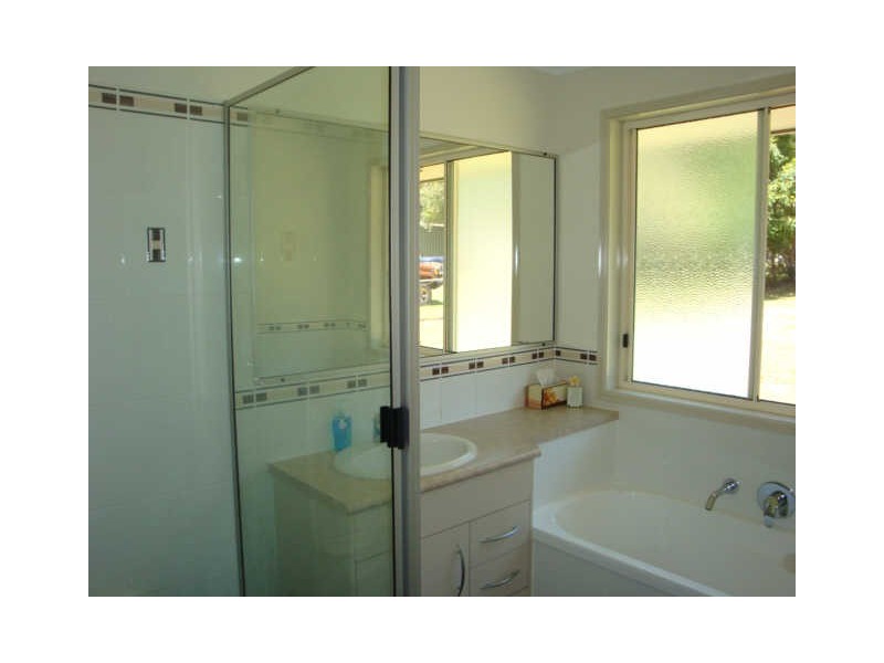44 Ark Royal Drive, Cooloola Cove QLD 4580