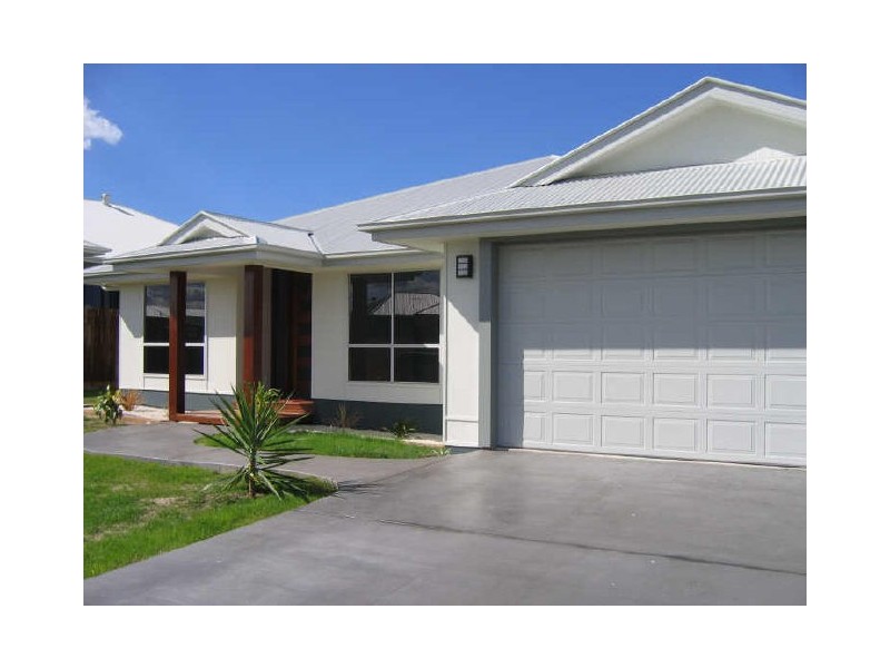 41 Banksia Avenue, Tin Can Bay QLD 4580