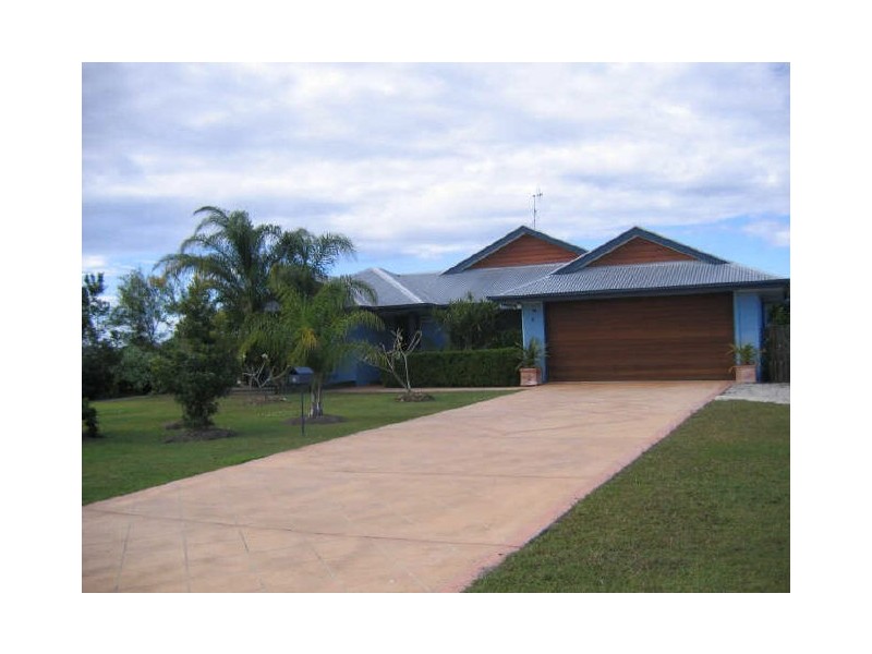 6 Banksia Avenue, Tin Can Bay QLD 4580