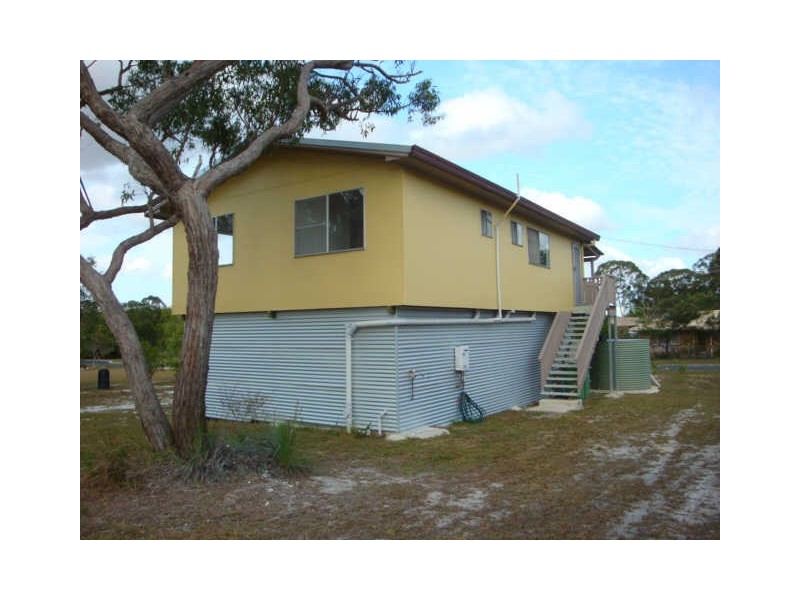 5 Essex Ct, Cooloola Cove QLD 4580