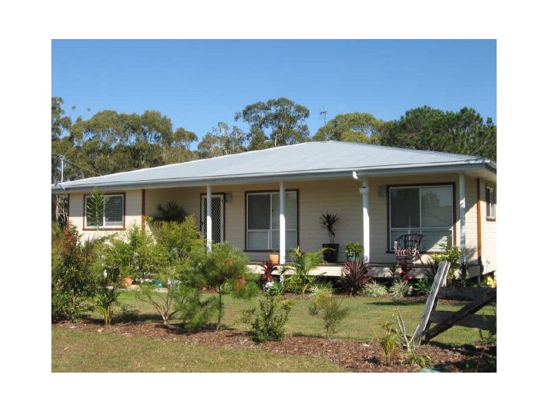 6 Olympia Court, Cooloola Cove QLD 4580