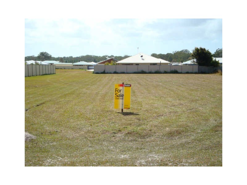 97 Investigator Ave, Cooloola Cove QLD 4580