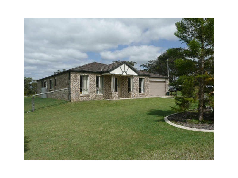 96 Bayside Rd, Cooloola Cove QLD 4580