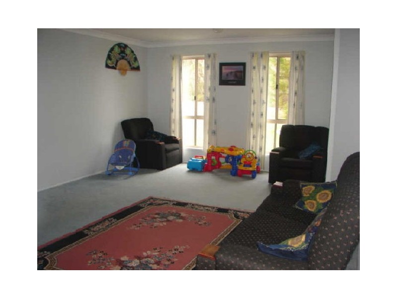 96 Bayside Rd, Cooloola Cove QLD 4580