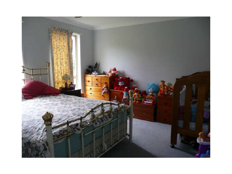 96 Bayside Rd, Cooloola Cove QLD 4580