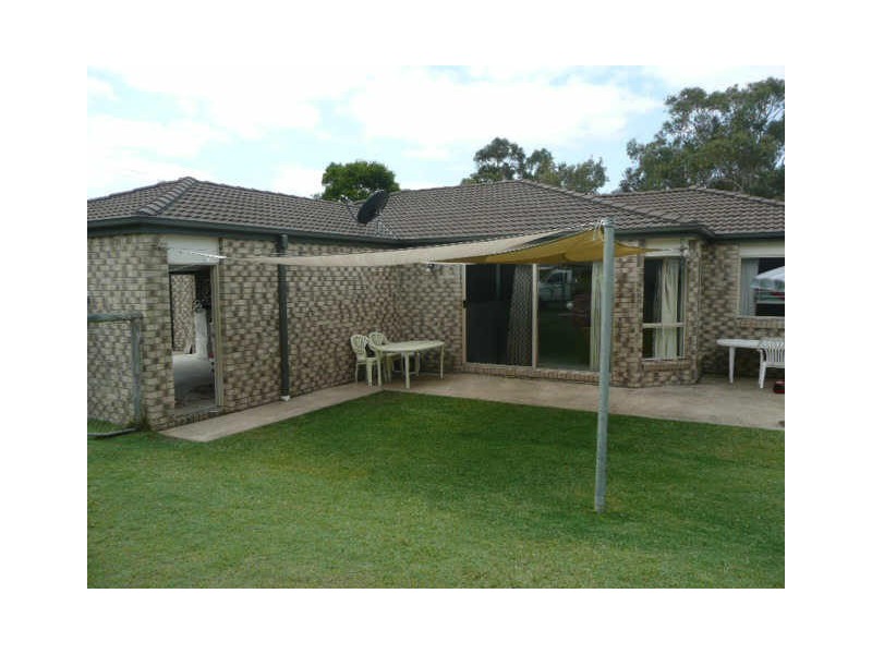 96 Bayside Rd, Cooloola Cove QLD 4580