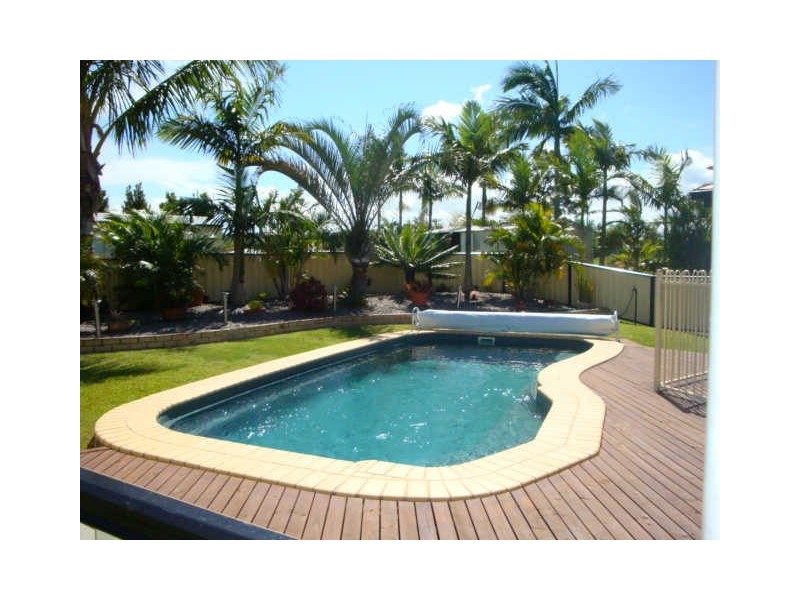 11 Achillies Avenue, Cooloola Cove QLD 4580