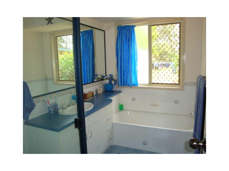 5 Titanic Court, Cooloola Cove QLD 4580