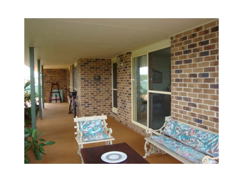 1 Aramac Court, Tin Can Bay QLD 4580