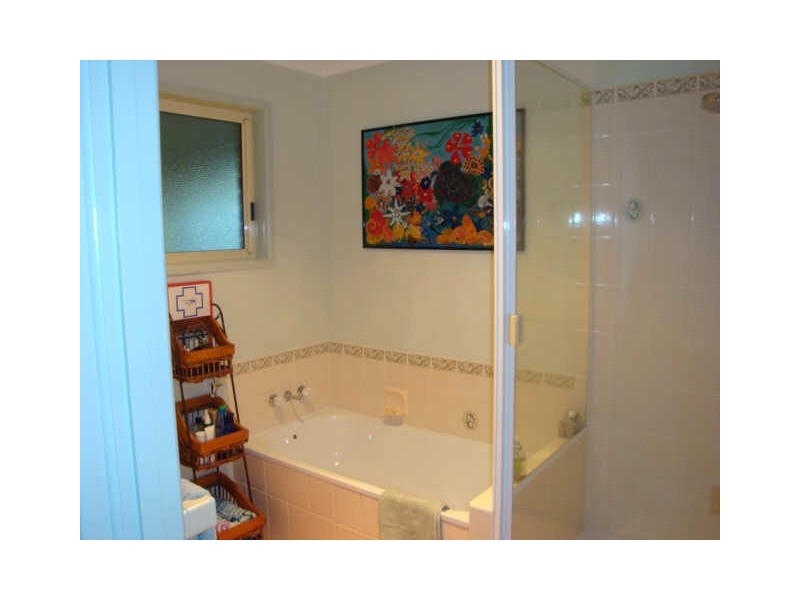 1 Aramac Court, Tin Can Bay QLD 4580
